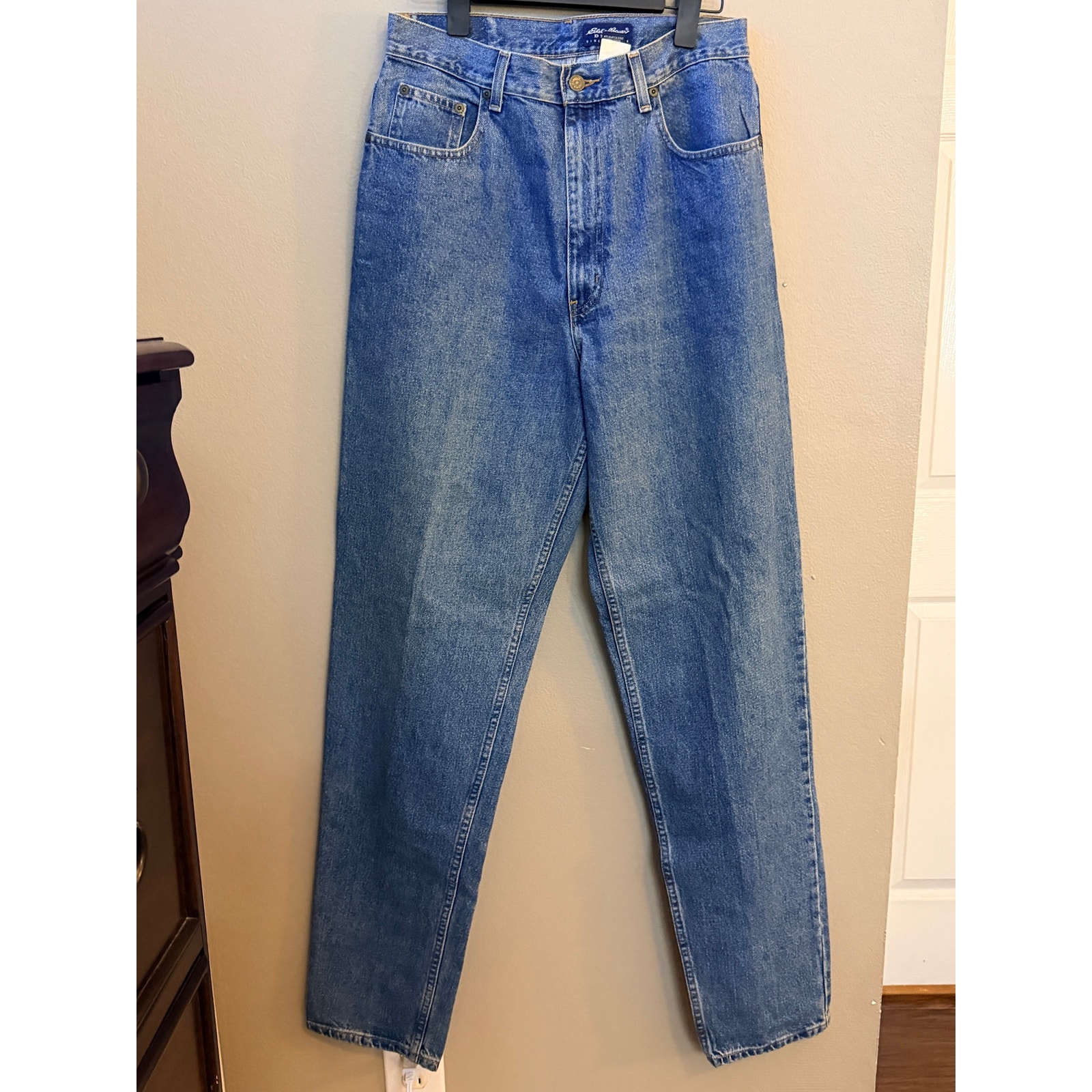 Eddie Bauer Women’s High Rise Straight Leg Jeans 12 Tall Blue Euc